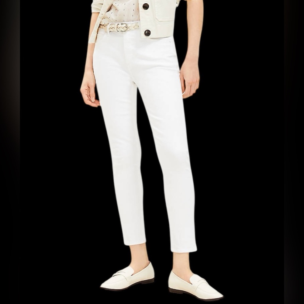 made and loved LOFT Size 28/6 White Modern Skinny Mid-Rise 5 Pocket Jeans